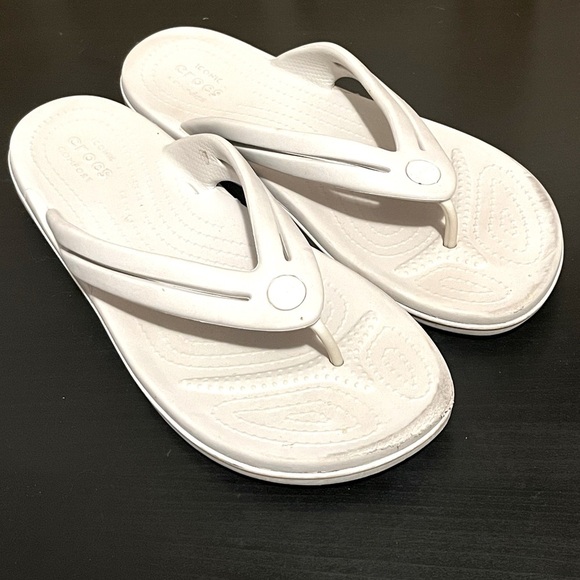 Crocs Unisex Crocband Flip Thong Sandal - Picture 1 of 9